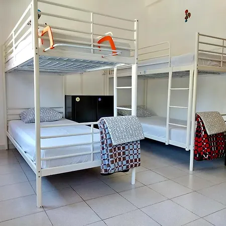 Hostal Cosy *